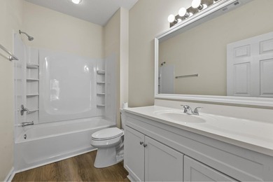 Beautifully updated 3-bedroom, 2.5-bath end-unit townhome-style - photo 8