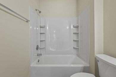 Beautifully updated 3-bedroom, 2.5-bath end-unit townhome-style - photo 9