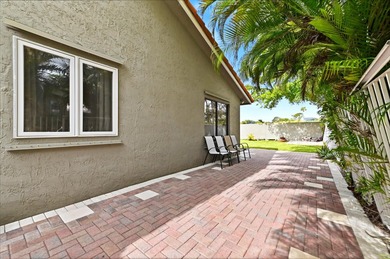Welcome to Coquina Lakes! This well-maintained 1-story home - photo 3