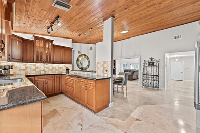 Welcome to Coquina Lakes! This well-maintained 1-story home - photo 4