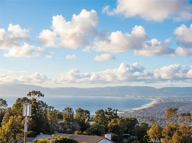 Welcome to an exceptional value opportunity in the prestigious - photo 1