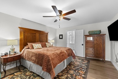 Beautifully Updated Home in a Highly Sought-After Neighborhood - photo 15