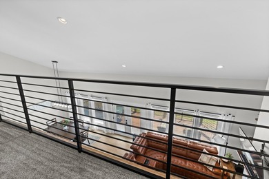 Beautifully Updated Home in a Highly Sought-After Neighborhood - photo 24