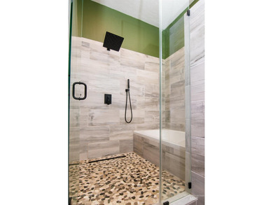 SPECIAL UPGRADE INCLUDED: Professional exterior house and - photo 25