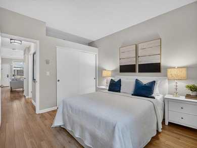 Beautifully refreshed sunny ground-floor end unit condominium in - photo 29