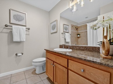 Beautifully refreshed sunny ground-floor end unit condominium in - photo 30