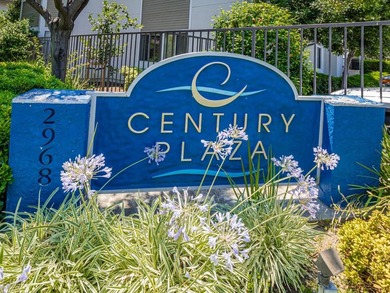 Beautifully refreshed sunny ground-floor end unit condominium in - photo 43
