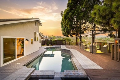 Every evening, the setting sun paints the hills of Rancho - photo 4