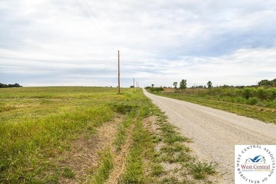 Welcome to your dream property! We are proud to offer multiple - photo 44