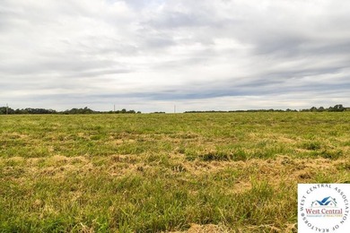 Welcome to your dream property! We are proud to offer multiple - photo 55