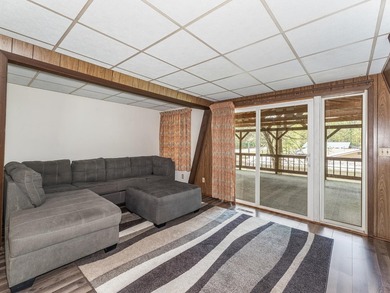 MOTIVATED SELLERS. Location, Location, Location! Attention All - photo 4