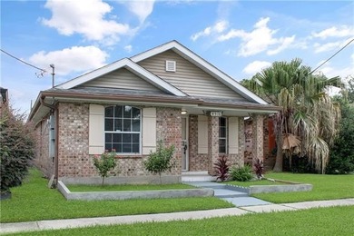 Lake Pontchartrain Home For Sale in New Orleans Louisiana