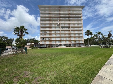 (private lake, pond, creek) Condo For Sale in Daytona Beach Florida