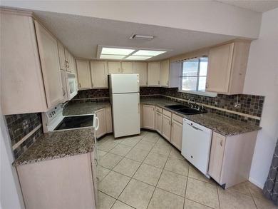 WOW-THIS WON'T LAST LONG AT THIS PRICE! Welcome to this - photo 6