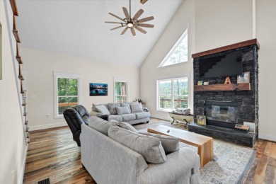 Lake house with Transferrable dock and easy access to ramp - photo 25