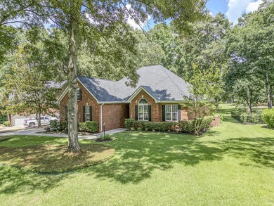 Enjoy easy living in this beautifully maintained ranch home - photo 2