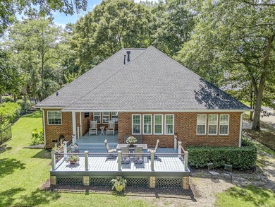 Enjoy easy living in this beautifully maintained ranch home - photo 6