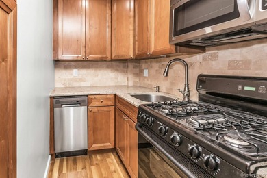 1 Bedroom Co-op, Ocean Front living in the desirable Lafayette - photo 7