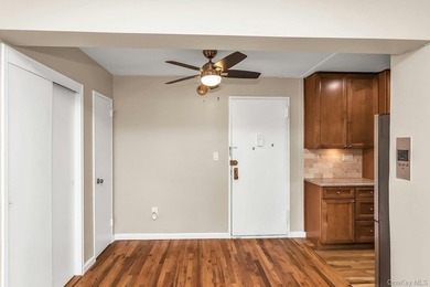 1 Bedroom Co-op, Ocean Front living in the desirable Lafayette - photo 9