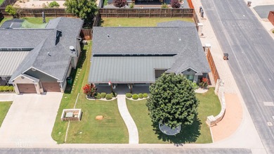 New to the market, you will want to be the first to see this - photo 36