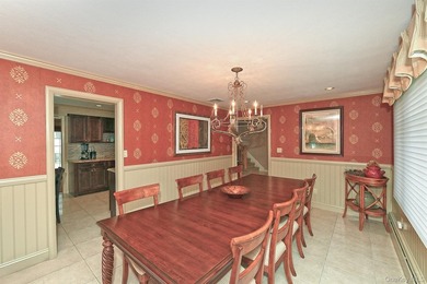Welcome to this beautifully maintained 5 bedroom, 3 1/2 bath - photo 8