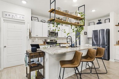 OPEN HOUSE ON 7/12 @11AM-1 PM. Welcome home to this stunning - photo 7