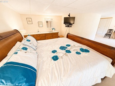Mountain Views, Privacy & Room for Everything! Nestled on 0.9 - photo 21