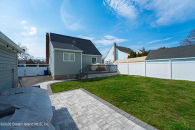 Welcome to 2381 Yorktown Street in Oceanside-a warm and inviting - photo 48