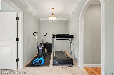 Sprawling 4,162 square foot custom ranch designed with a - photo 23