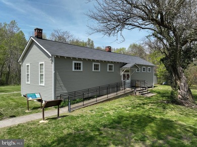 An exceptional opportunity to build your dream luxury waterfront - photo 37