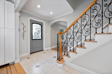 Welcome to this Harbor Hills gem - a beautifully renovated - photo 2