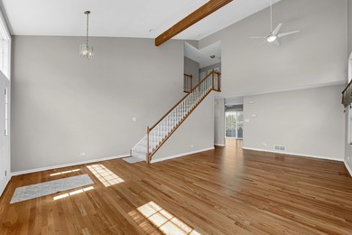 Tucked away in a quiet, secluded pocket of Oak Forest, this - photo 4