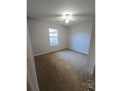 Bring all offers, pending Short Sale Approval. Step inside to an - photo 11