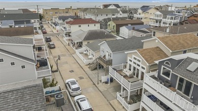 Experience the best of coastal living in this beautiful 2015 - photo 2