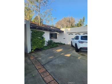 (private lake, pond, coastal) Townhome/Townhouse Sale Pending in Newport Beach California