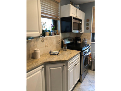 Rare For Sale, Totally Renovated First Class Materials And - photo 4