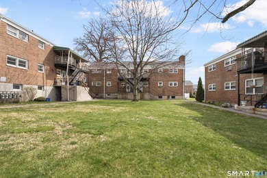Welcome to this well-maintained Co-Op located in the desirable - photo 38