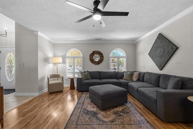 Welcome to 1418 Cane St. #4, a charming 3-bedroom, 2-bath - photo 10