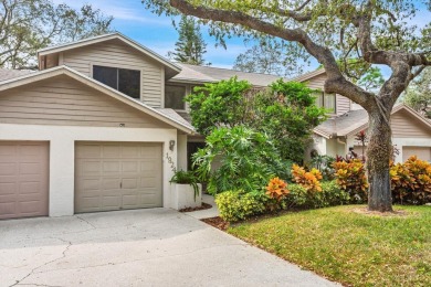 (private lake, pond, creek) Townhome/Townhouse For Sale in Tarpon Springs Florida