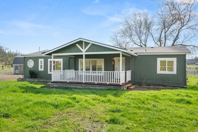 Rogue River Home For Sale in Eagle Point Oregon