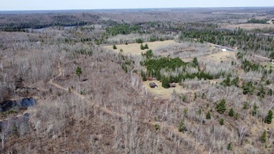 Discover the perfect blend of privacy, recreation, and natural - photo 3