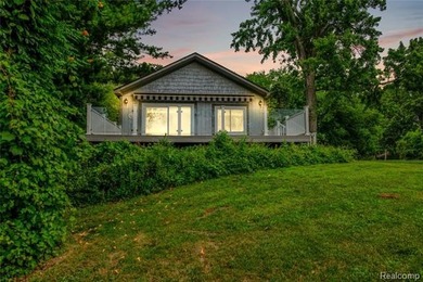 (private lake, pond, creek) Home For Sale in Commerce Twp Michigan