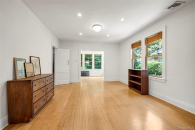 Welcome to this beautifully maintained 1923 Dutch Colonial - photo 8