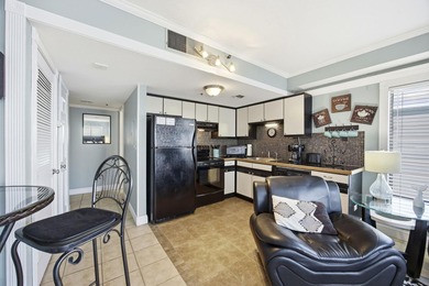 Wake up to sunshine, sea breezes, and endless ocean views in