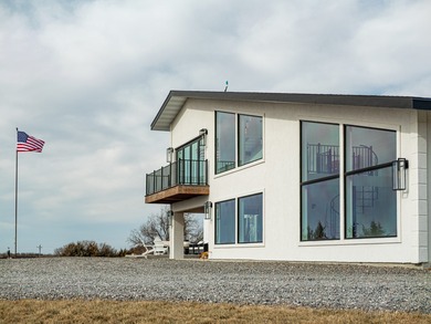 Located less than one mile from Imperial, Nebraska, this 900+/- - photo 15