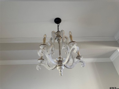 Welcome home to this charming farmhouse-style 3 bedroom, 2 bath - photo 7