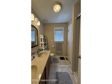 OPEN HOUSE 7/26. Spacious beautiful 4-bedroom, 2.5-bath home - photo 25