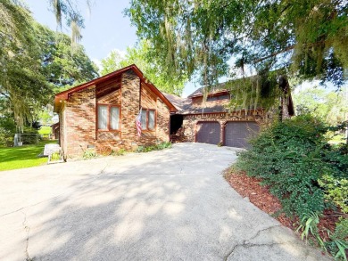Lake Home For Sale in Moncks Corner, South Carolina