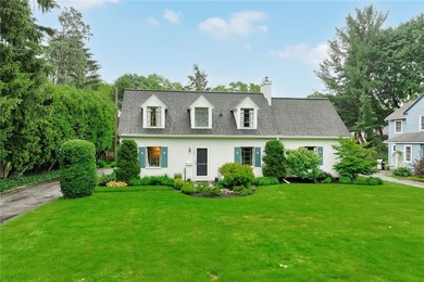 Truly a one-of-a-kind gorgeous cape cod style home, centrally - photo 37