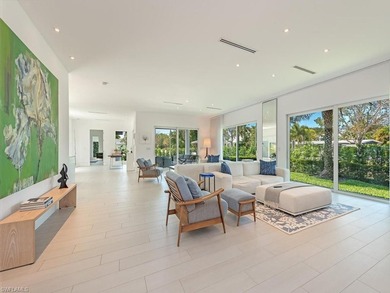 Architecturally Ageless Custom built Modern home in the - photo 4